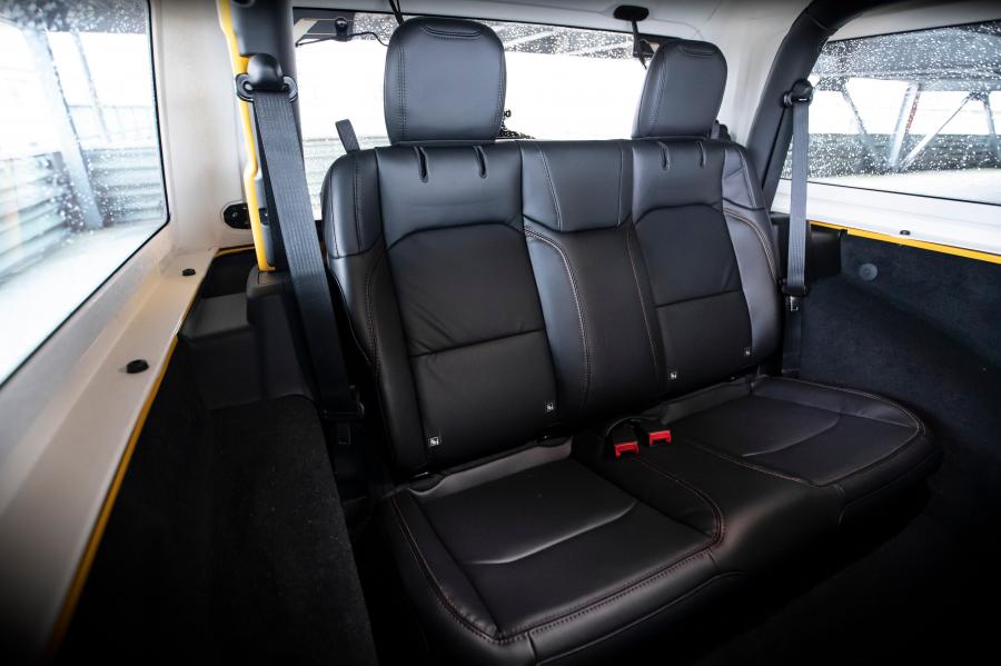 Интерьер Jeep Wrangler Rubicon (JL) 2018 года  (JP) (фото 9 из 22)